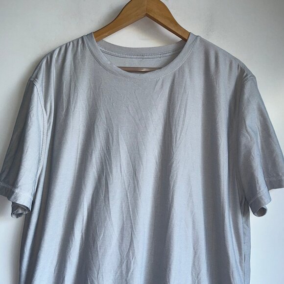 VUORI Light Gray Crewneck Soft Pima Cotton Tuvalu Tee Shirt Men's XL - Picture 2 of 10